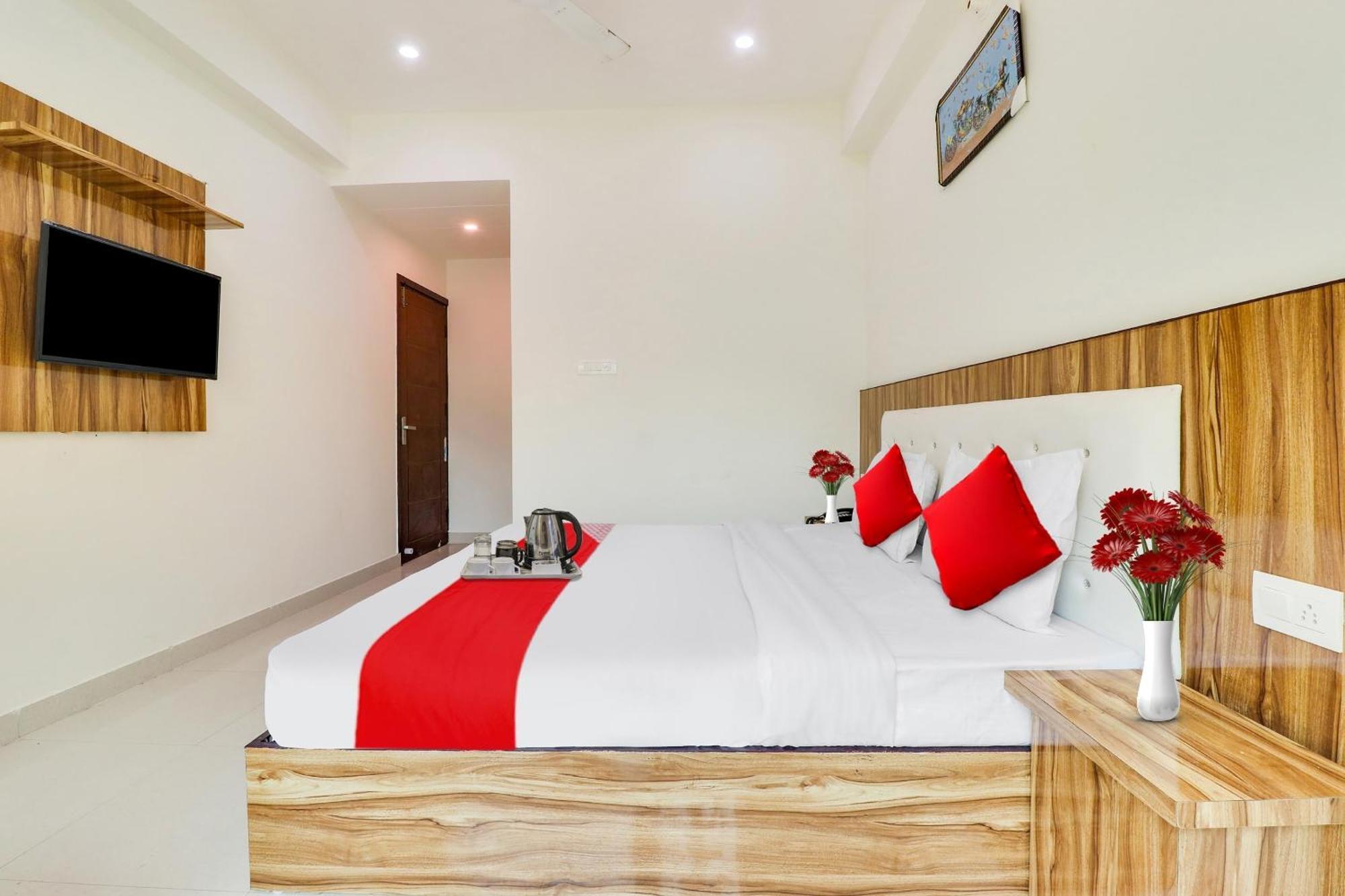 Hotel O La Plazo Haridwār Extérieur photo